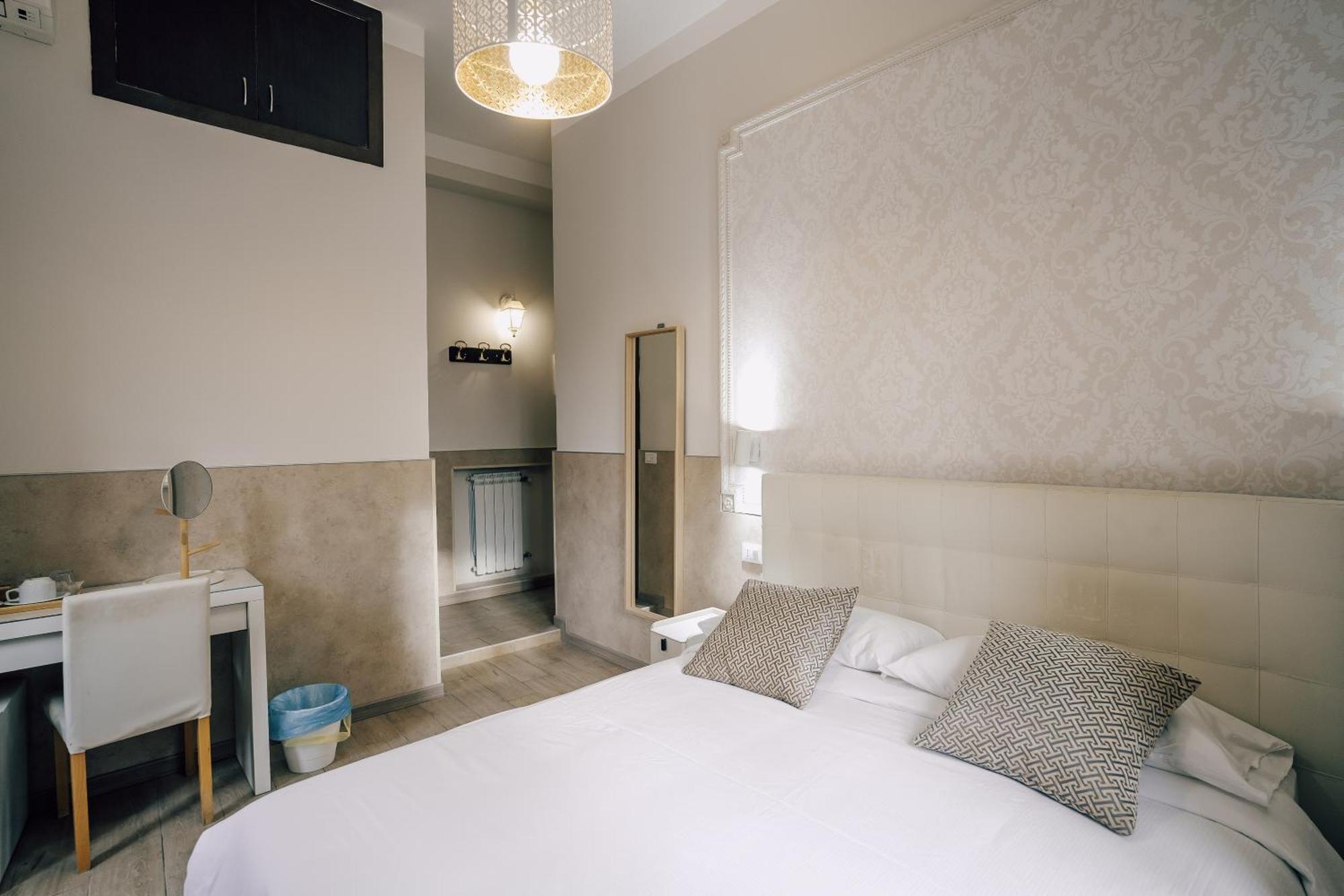 Mirabilia House Hotel Rome Exterior photo